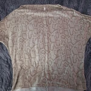Snake skin plus size top